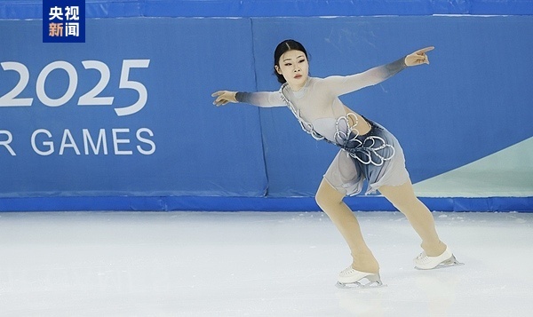 花滑男女单上演激烈角逐、冰球冰壶打响焦点战 亚冬会今日看点→ 花滑男女单上演激烈角逐、冰球冰壶打响焦点战 亚冬会今日看点→