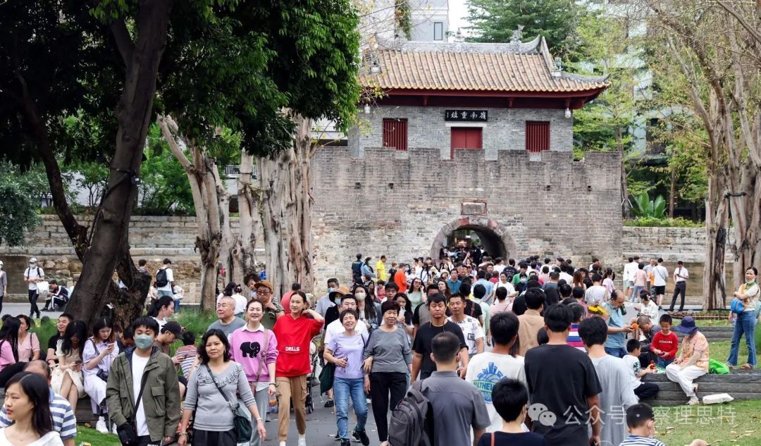 出圈!深圳结婚登记量再度领跑广东:“梦都”“卷都”又有了“婚都”标签 出圈!深圳结婚登记量再度领跑广东:“梦都”“卷都”又有了“婚都”标签