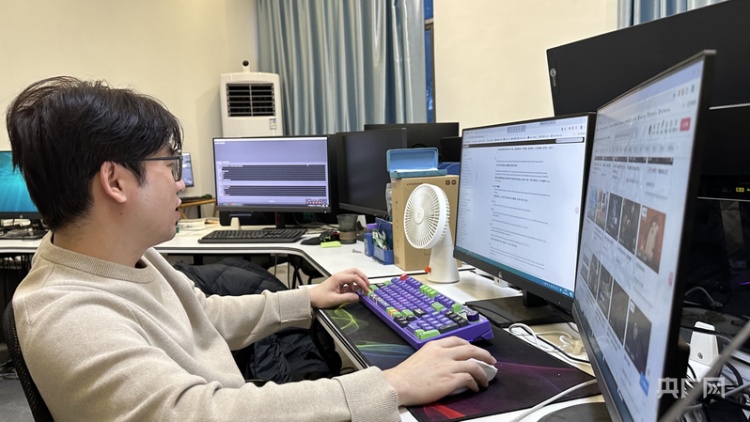 百万妖兽爬上定海神针存了520版！95后特效师揭秘《哪吒2》