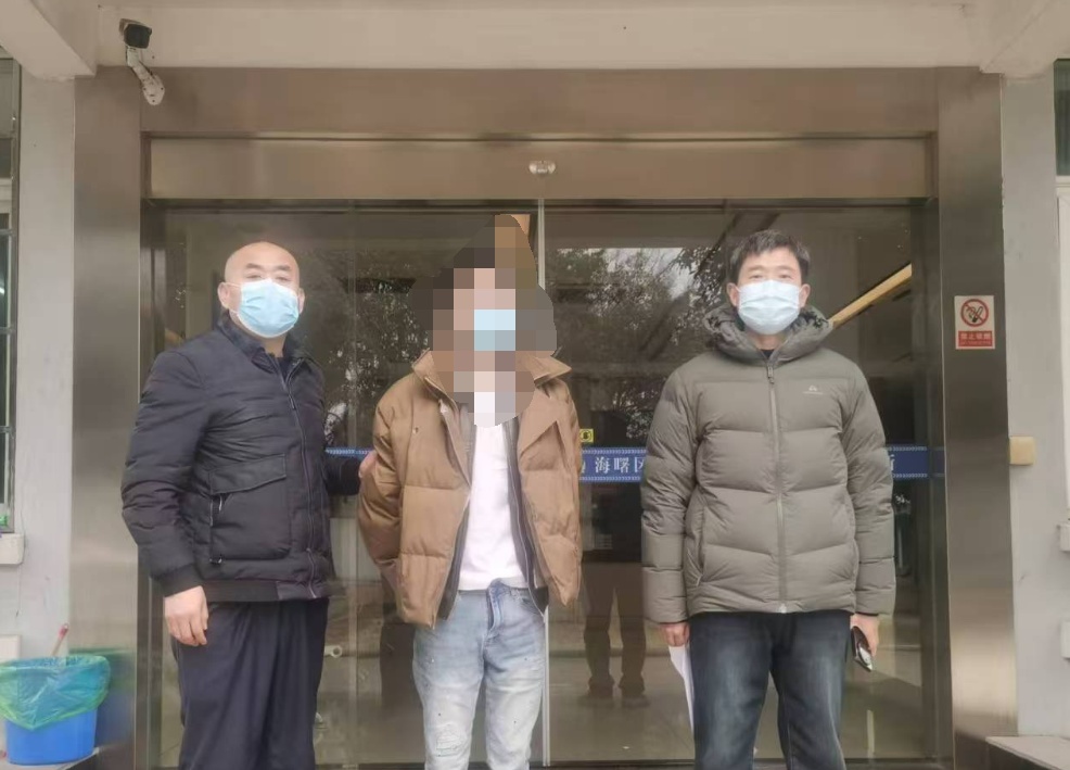 骗取彩礼28万,新娘刘某等3人被抓! 骗取彩礼28万,新娘刘某等3人被抓!