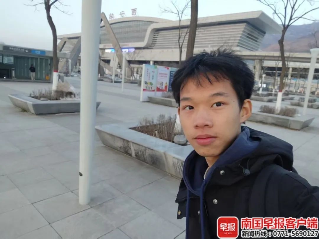 广西17岁小伙1万元游全国，被质疑走马观花！最新回应