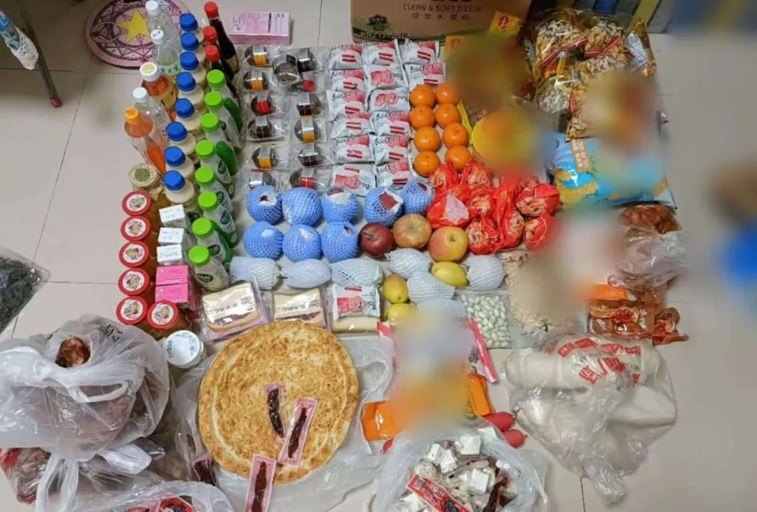 我：“高铁上最多能带多少牛奶？”我妈：“这个家也不是非得回……”