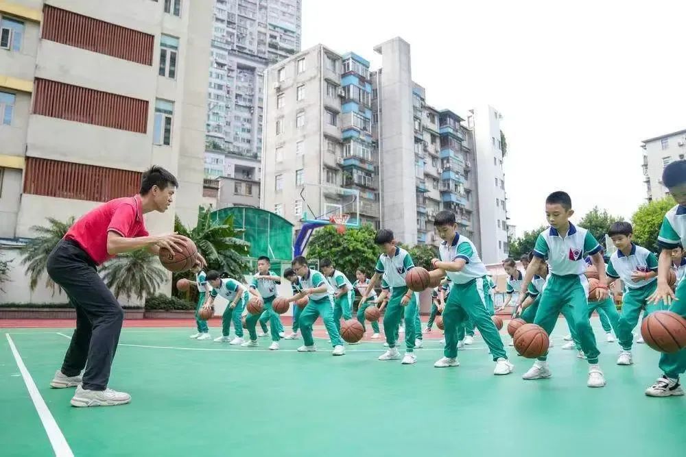 课间加时5分钟，广州中小学能否答好“学生健康”这道考题？