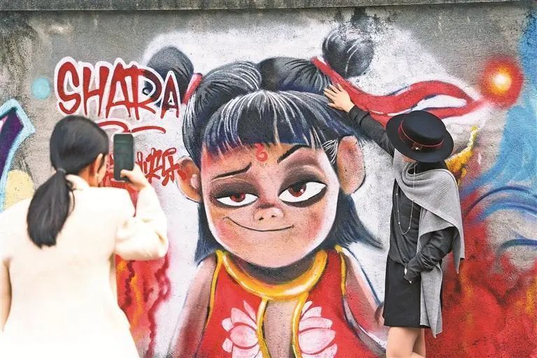 深圳街头都被吒儿“攻陷”啦！