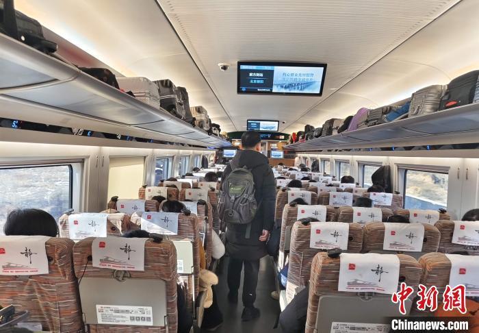 春运33天北京铁警破获刑事案件11起抓获网上逃犯25名 春运33天北京铁警破获刑事案件11起抓获网上逃犯25名