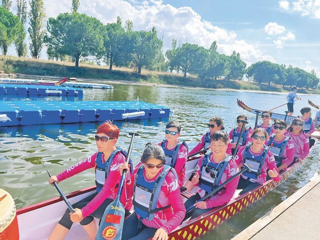 这支龙舟队太励志！“乘风破浪的姐姐“全是乳腺癌患者