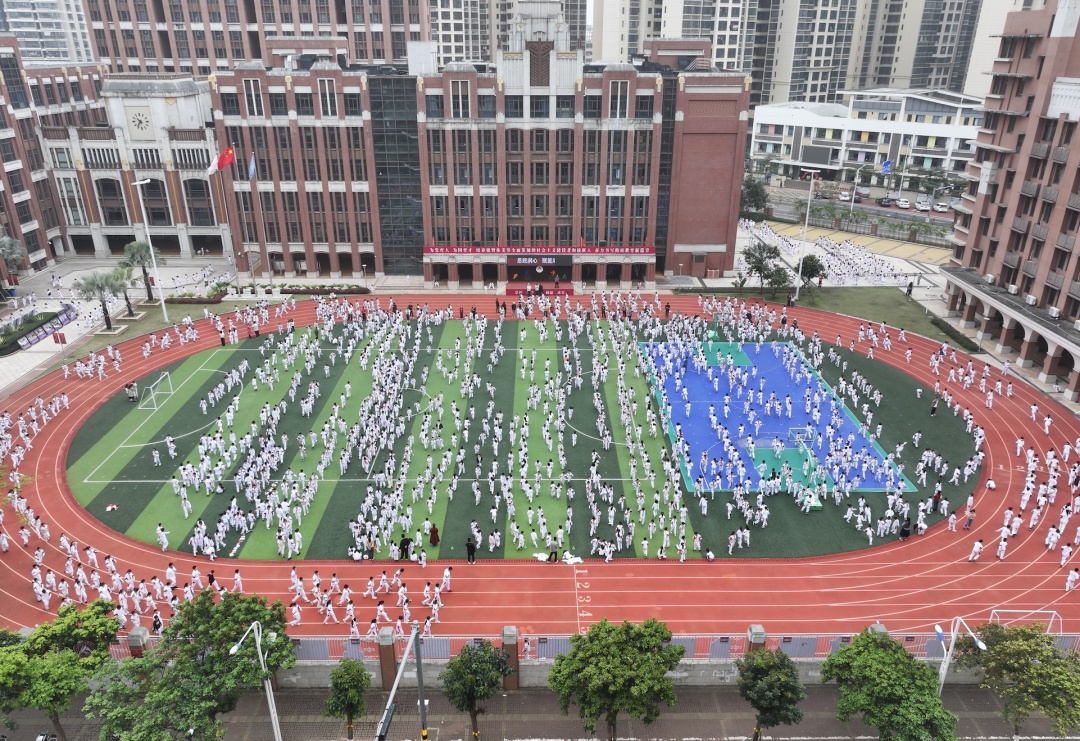 海南中小学“加长版”课间怎么用?做什么?实地探访→ 海南中小学“加长版”课间怎么用?做什么?实地探访→
