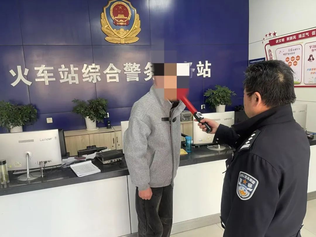 市民王某:“我喝酒了!求测酒精含量!” 结果…… 市民王某:“我喝酒了!求测酒精含量!” 结果……