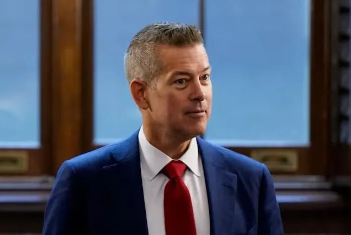 美国联邦航空管理局近400名员工被解雇 美国联邦航空管理局近400名员工被解雇