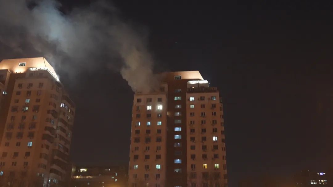 除夕夜老人家中遇难……这种建材一点就着！