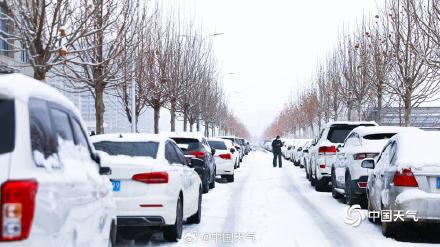 甘肃白银白雪飘落