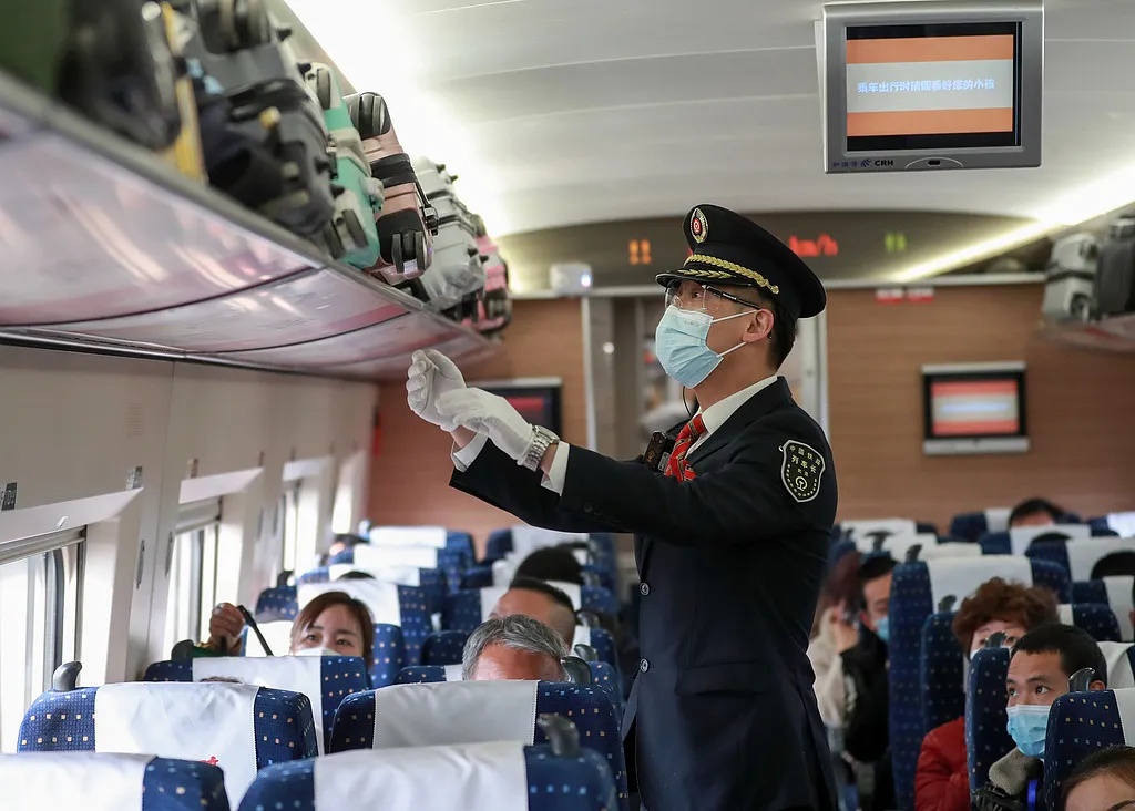 “被行李箱砸中致7个月胎儿早产离世”,官方通报详情 “被行李箱砸中致7个月胎儿早产离世”,官方通报详情