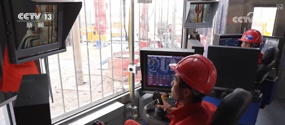 10910米，五大工程记录！全球首次 陆上万米垂直深度发现油气