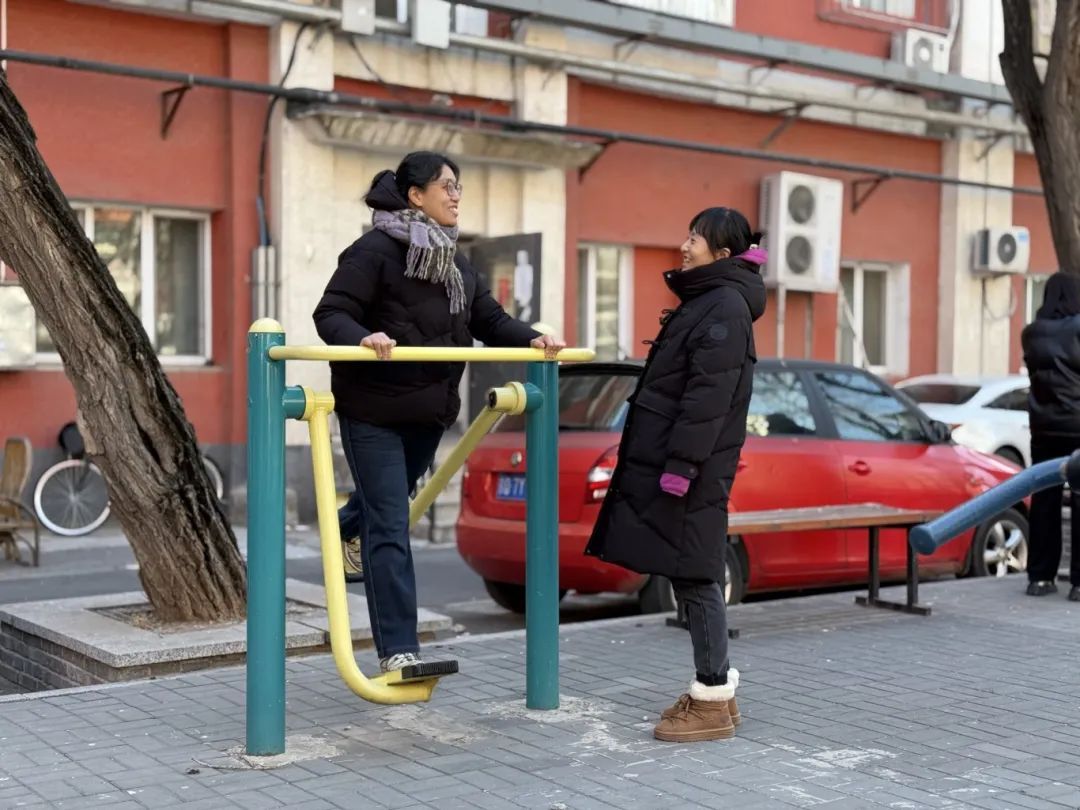 不用非得去健身房!楼下的健身器材,只要十几分钟,也有效! 不用非得去健身房!楼下的健身器材,只要十几分钟,也有效!