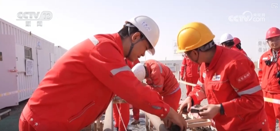 10910米，五大工程记录！全球首次 陆上万米垂直深度发现油气