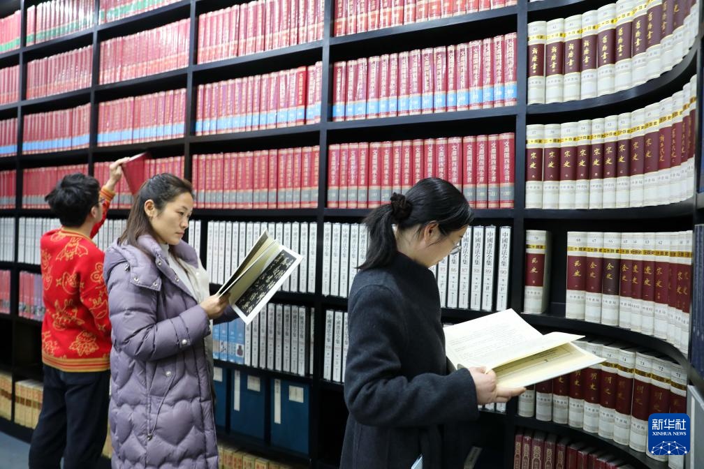 安徽宣城:“宣纸+古籍装帧”丰富宣纸文化产品 安徽宣城:“宣纸+古籍装帧”丰富宣纸文化产品