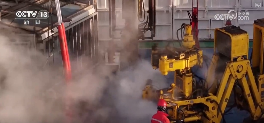 10910米，五大工程记录！全球首次 陆上万米垂直深度发现油气