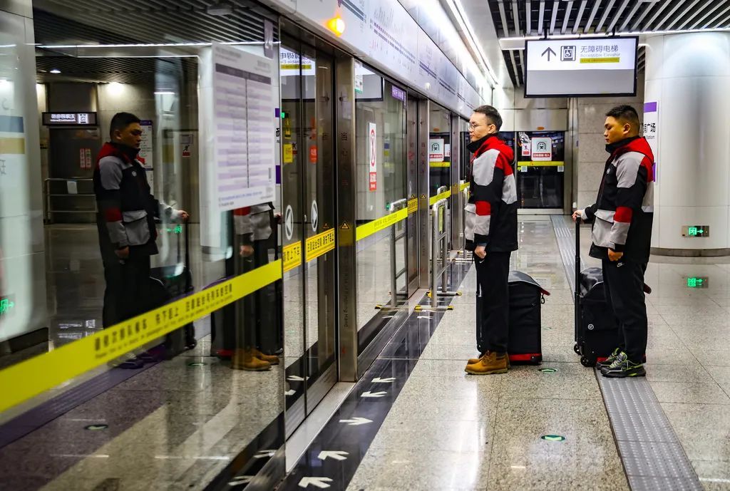 你的快递，可能是坐着轨道来的