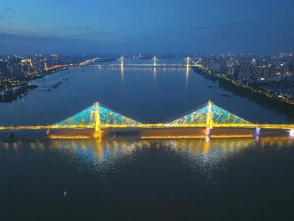 武汉江滩,即将新增 武汉江滩,即将新增