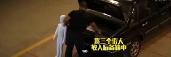 胆太肥！上海一小客车塞了19个人！上海警方出手了→