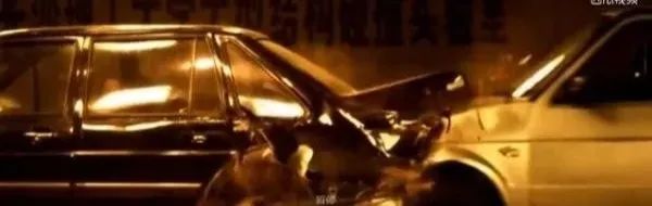 胆太肥！上海一小客车塞了19个人！上海警方出手了→