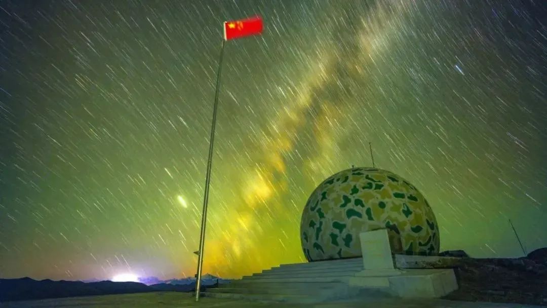 坚守在世界屋脊的年轻人:为祖国编织雷达“天网” 坚守在世界屋脊的年轻人:为祖国编织雷达“天网”