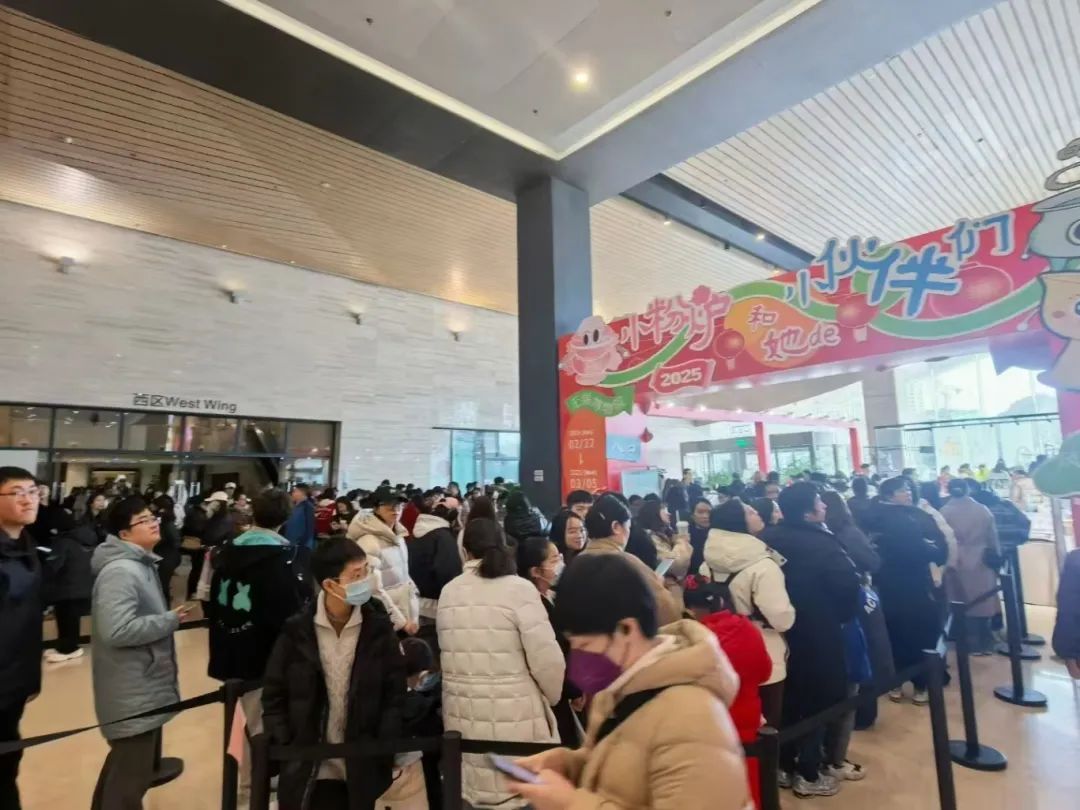 人人人人人人人,就为“她” 人人人人人人人,就为“她”