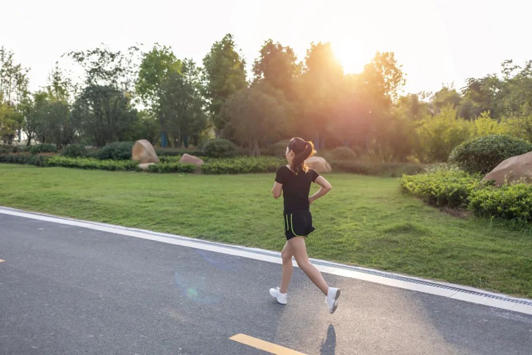 身体老没老,年龄说了不算!3个衰老信号,最好一个都没有 身体老没老,年龄说了不算!3个衰老信号,最好一个都没有