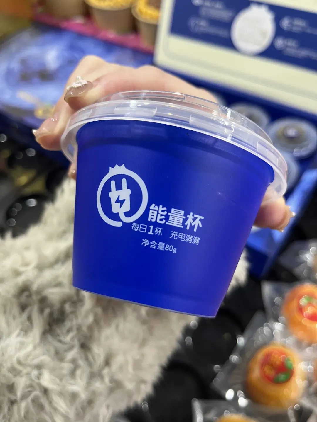 价格大跳水!还要继续降!刚上市时百元一斤,很多人爱吃...... 价格大跳水!还要继续降!刚上市时百元一斤,很多人爱吃......