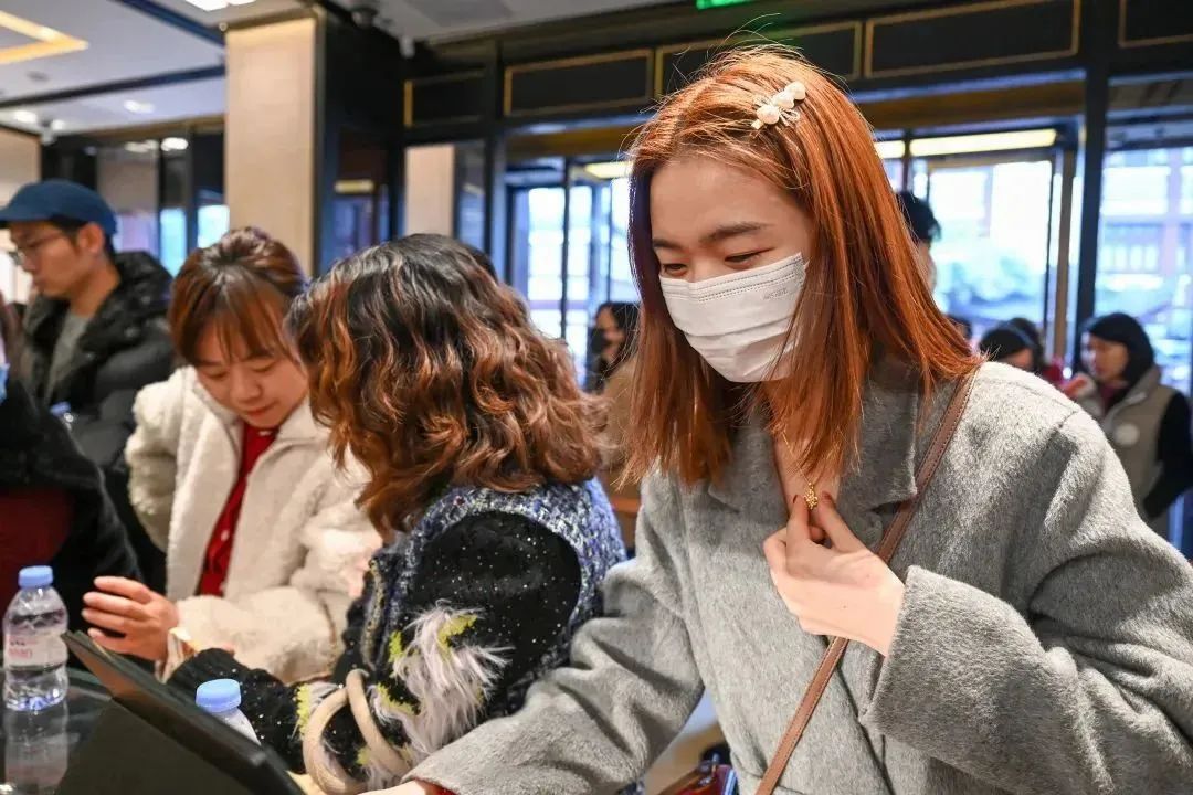 明起调价限购！卖疯了，门店排队千人、3小时起步，不少人在抢！
