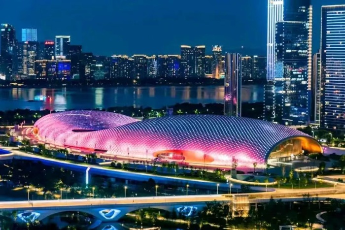 知名男歌手杭州演唱会！不少人从全国各地赶来......公安紧急提醒！