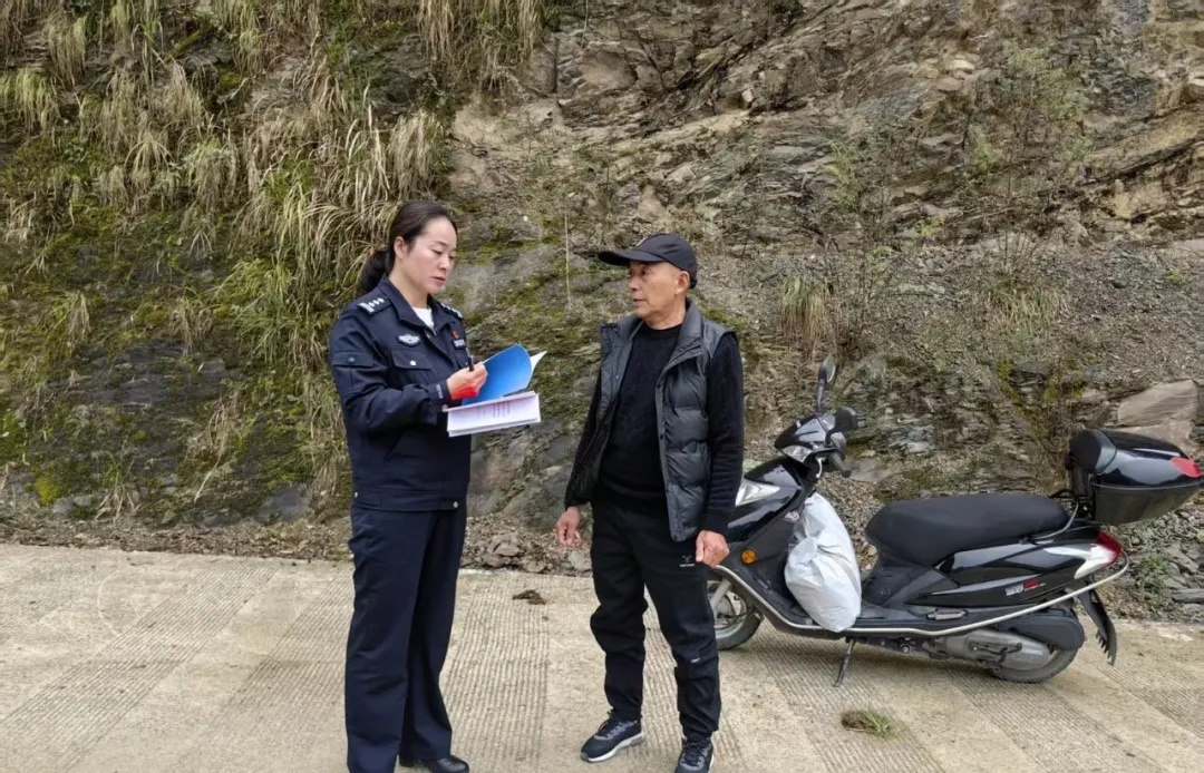 痛心！公安局政委走了，年仅48岁