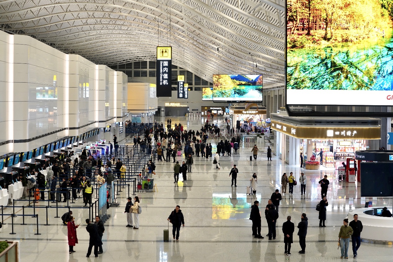 焕新归来!成都双流国际机场1号航站楼恢复运营 焕新归来!成都双流国际机场1号航站楼恢复运营