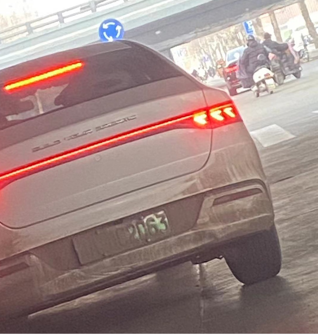 车牌玩“隐身”？！记9分罚200！