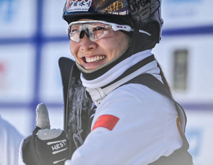自由式滑雪空中技巧世界杯北大湖站：中国队获3金2银1铜