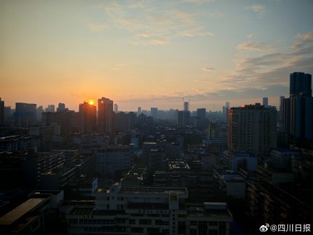 千呼万唤，成都太阳赏脸了！