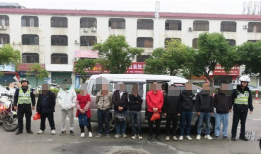 同一地点两次被查，司机：以为查过一次就不会查第二次