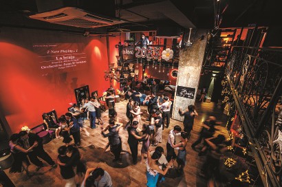 《爱情神话》里的探戈酒吧为何吸引全球游客来打卡 《爱情神话》里的探戈酒吧为何吸引全球游客来打卡