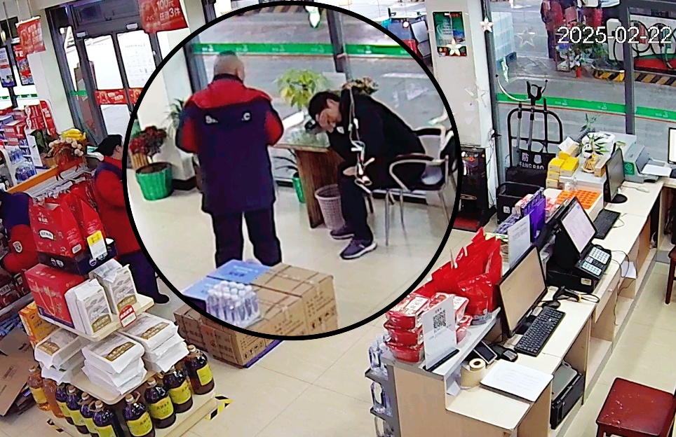 事发阜阳一加油站，一外地男子突然......