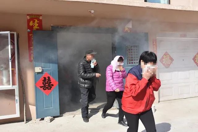 居民住宅火灾逃生指南：如何正确自救？