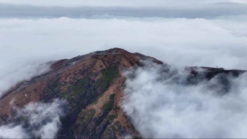 江西武功山现绝美云海景观 游客沉醉宛如仙境 江西武功山现绝美云海景观 游客沉醉宛如仙境