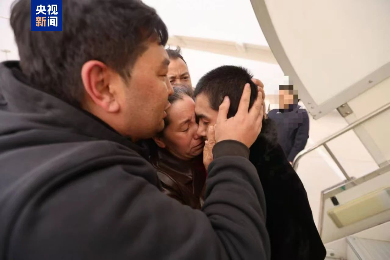 受犯罪组织蛊惑、非法出境后滞留泰国 40人被遣返