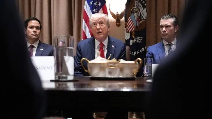 确认!乌政府批准与美矿产协议 泽连斯基将访美签署 确认!乌政府批准与美矿产协议 泽连斯基将访美签署