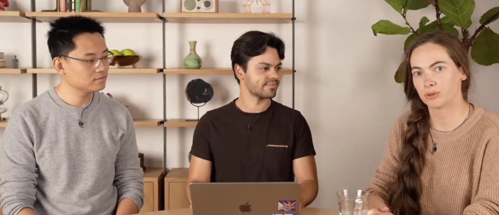 OpenAI发布最具“情商”的GPT-4.5,奥特曼:已耗尽GPU资源,将在下周增加数万块 OpenAI发布最具“情商”的GPT-4.5,奥特曼:已耗尽GPU资源,将在下周增加数万块