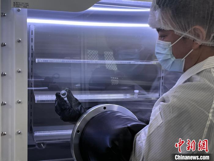 嫦娥六号“土特产”新发现 月球岩浆洋模型首添月背证据 嫦娥六号“土特产”新发现 月球岩浆洋模型首添月背证据