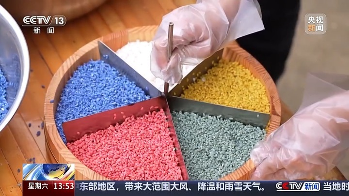 煎焖子、猪头肉、五色糯米饭“二月二龙抬头” 你的家乡吃啥美食? 煎焖子、猪头肉、五色糯米饭“二月二龙抬头” 你的家乡吃啥美食?