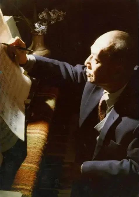 痛悼!她已离世,享年89岁 痛悼!她已离世,享年89岁