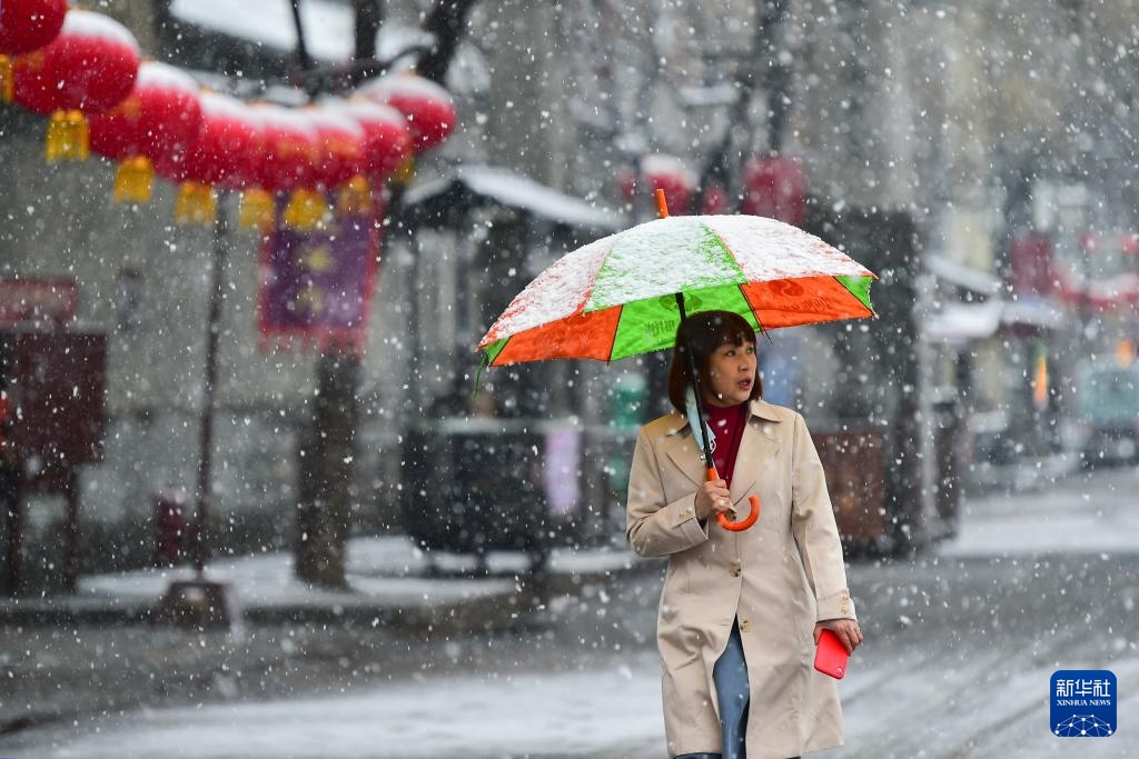 山东迎雨雪降温天气