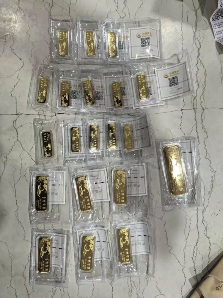 男子豪买50多万元黄金……天津警方：抓！