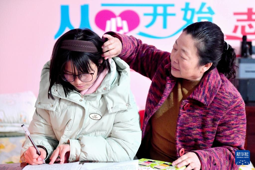 “她”力量|“爱心妈妈”陈玉文:为留守和困境儿童撑起一片爱的天空 “她”力量|“爱心妈妈”陈玉文:为留守和困境儿童撑起一片爱的天空